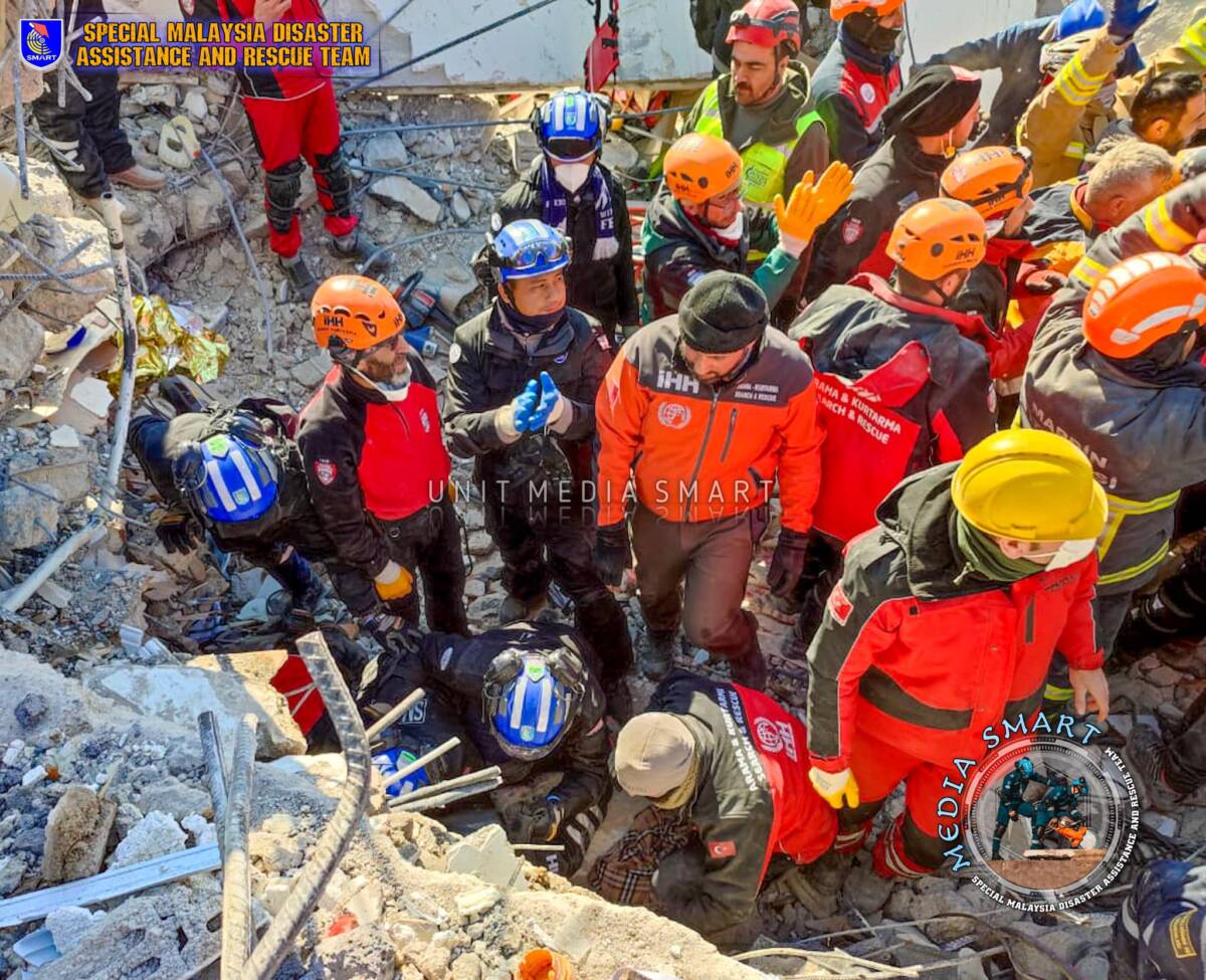 SMART Bersyukur Selamatkan 5 Mangsa Hidup Gempa Bumi Turkiye