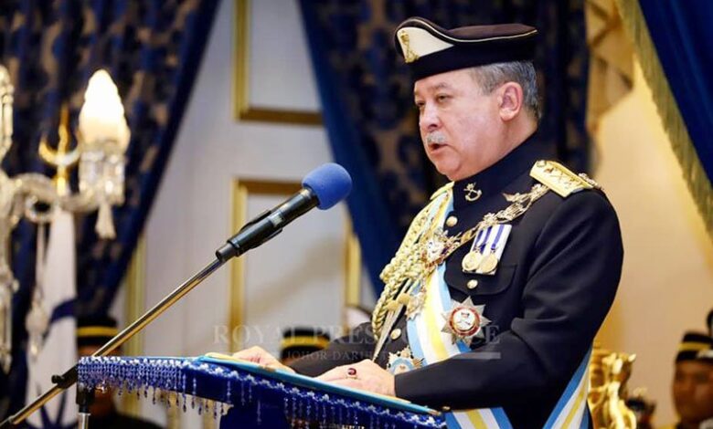 Sultan Johor dukacita isu penggunaan kalimah Allah ...